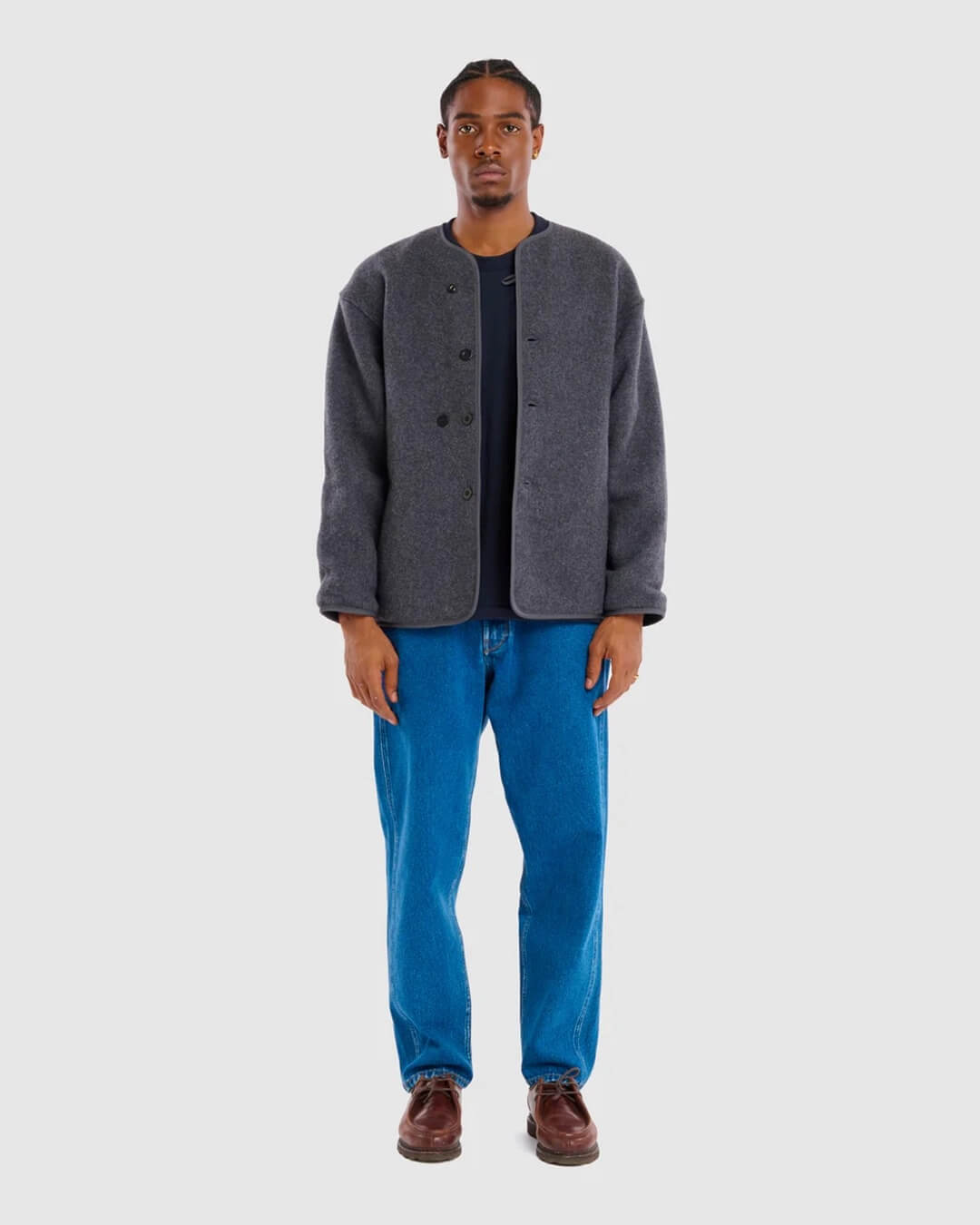 Veste Youri Woolly Anthracite Homecore, coupe large réversible, finitions en biais et œillets d’aération, style hivernal polyvalent.