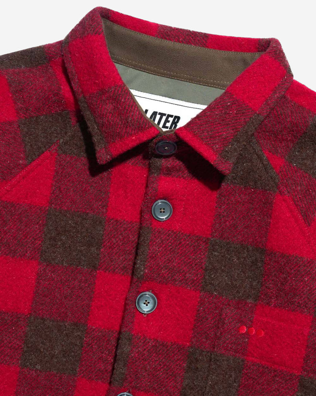 Veste Dune en laine LATER en pure laine vierge épaisse, coupe oversize raglan, boutons caséine, fabriquée au Portugal