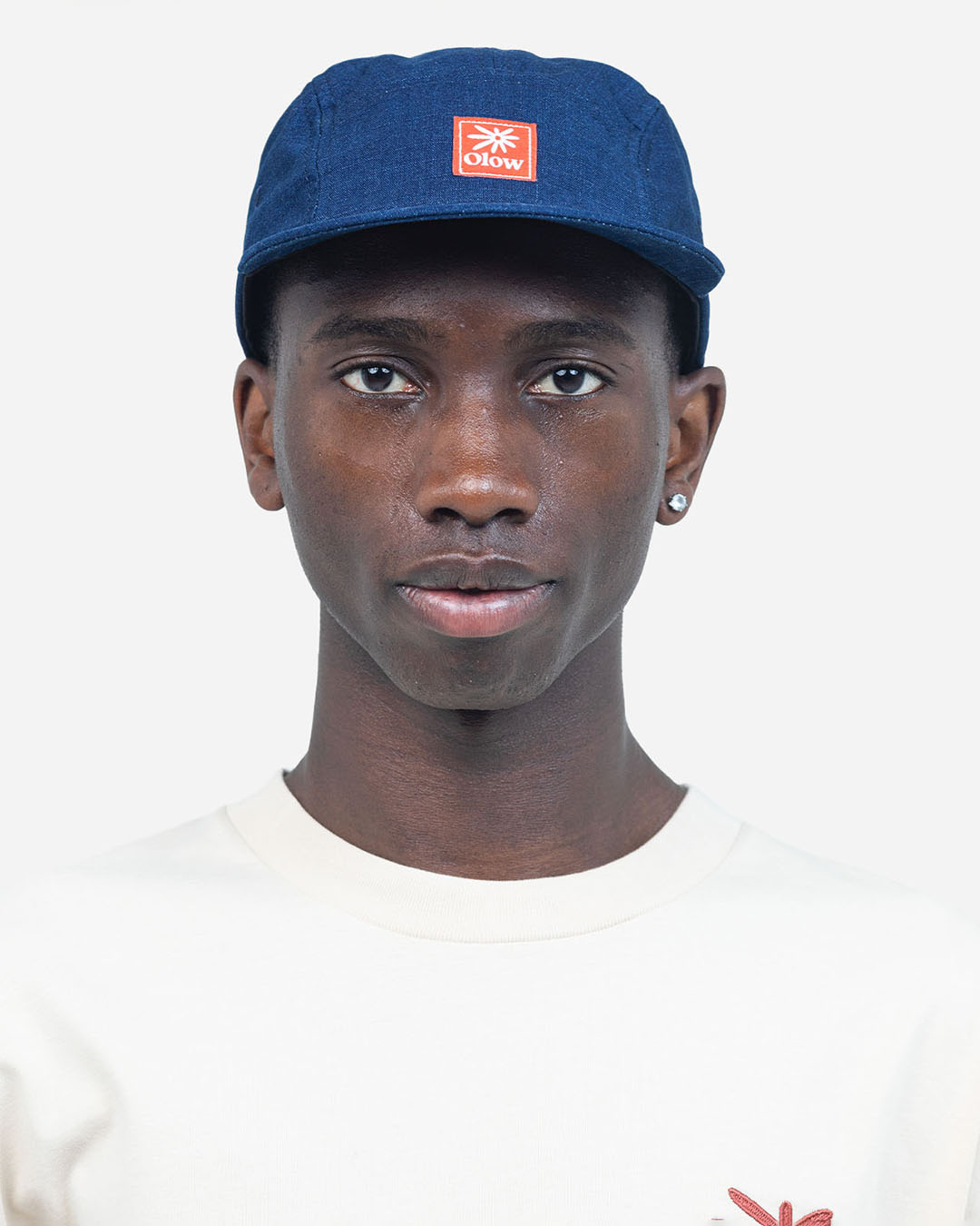 Casquette Five Panel Flower Denim Bleu OLOW en coton biologique denim bleu avec motifs floraux